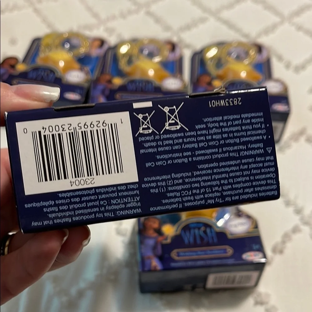 Disney Wish Yellow Star Necklace set of 5 new